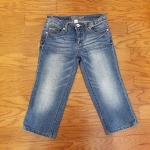 Justice denim capri pants.